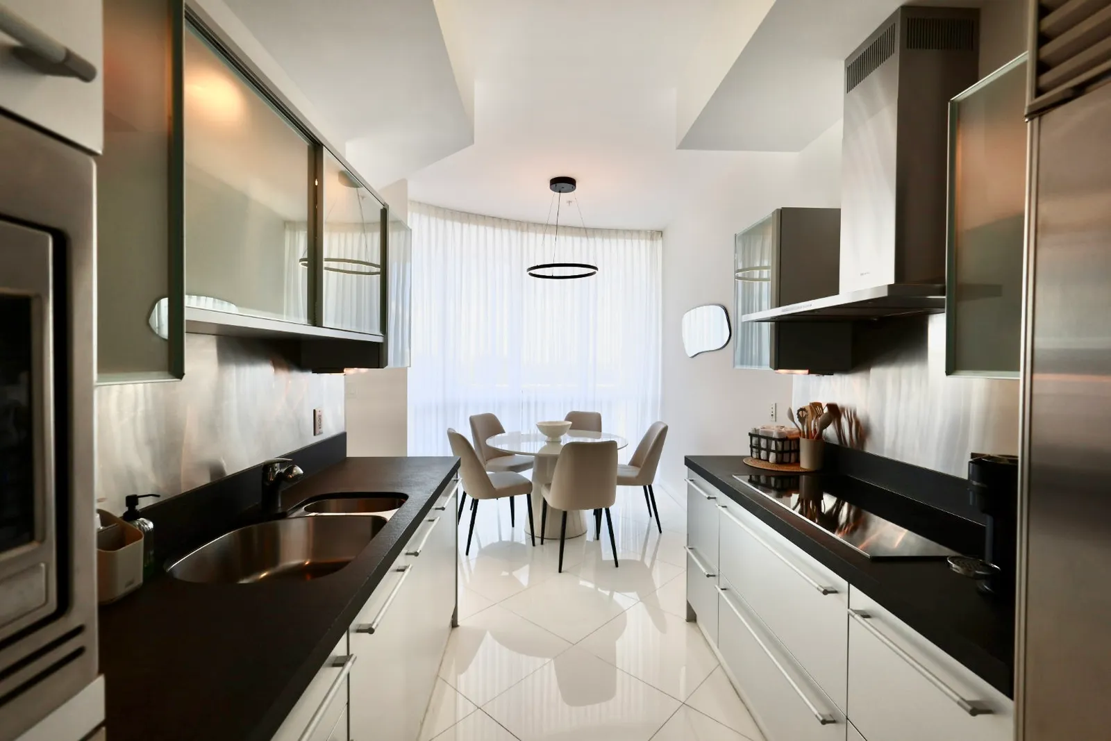 Kitchen interior design by Yeko Studio — Photo 4